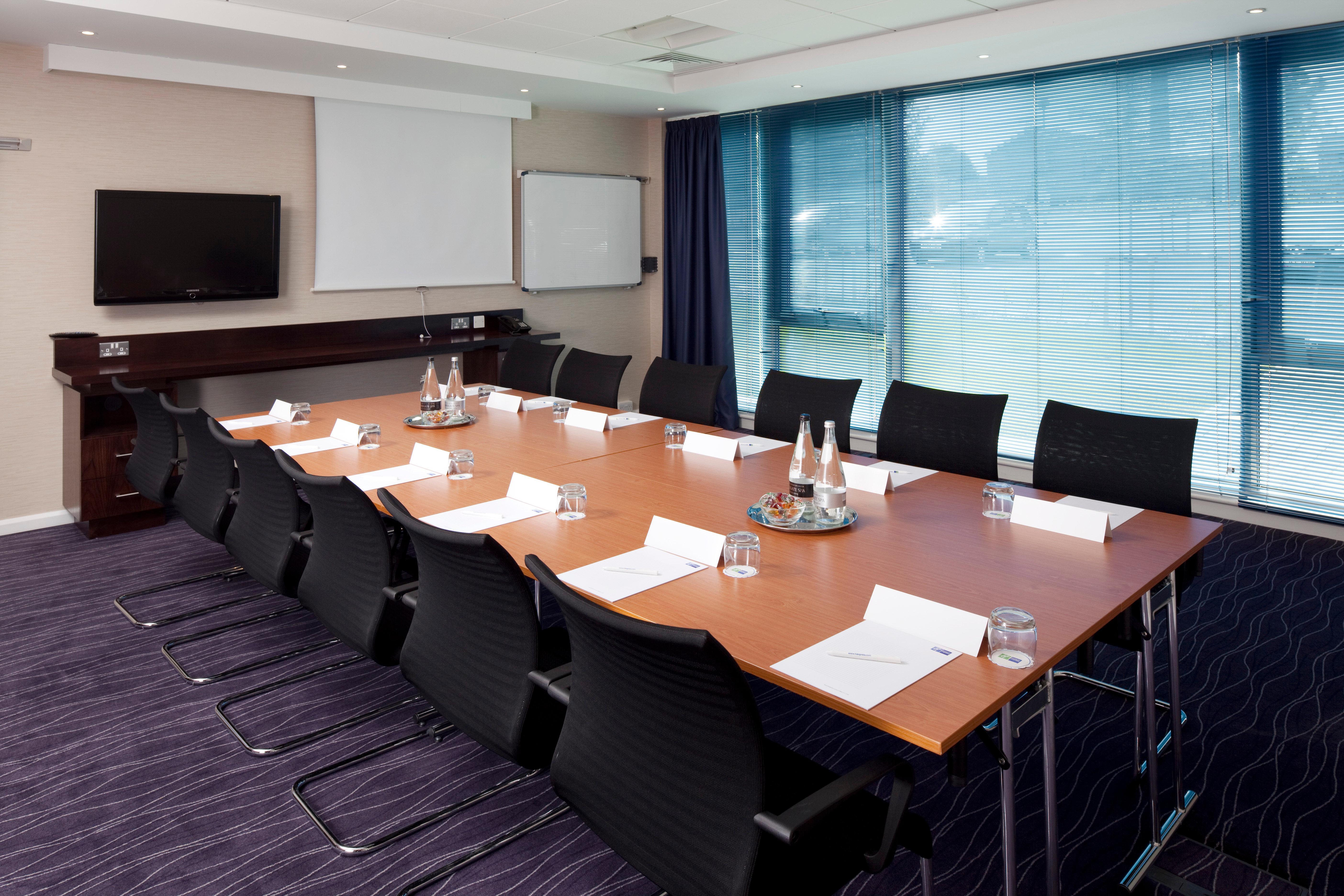 Holiday Inn Express Burnley M65 Jct 10 By Ihg Esterno foto
