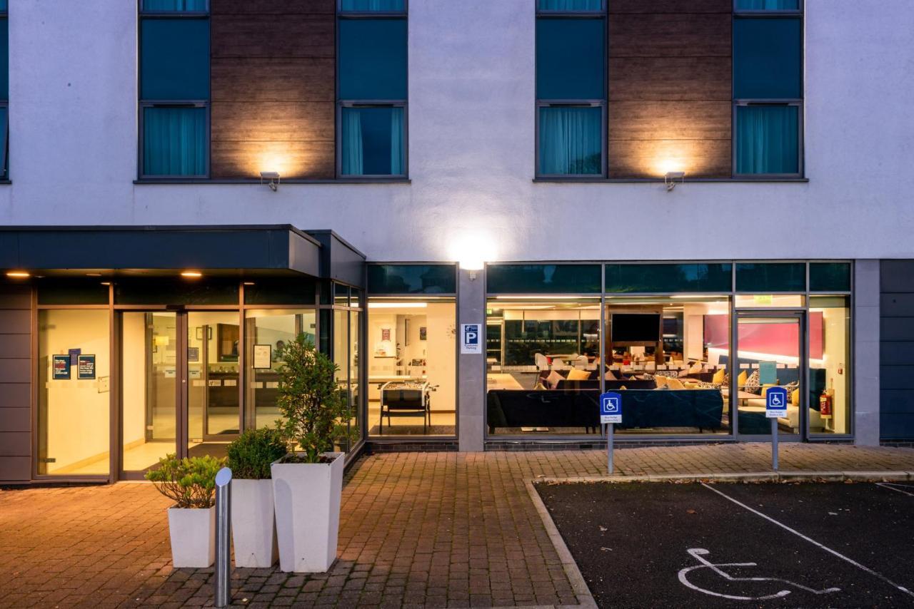 Holiday Inn Express Burnley M65 Jct 10 By Ihg Esterno foto