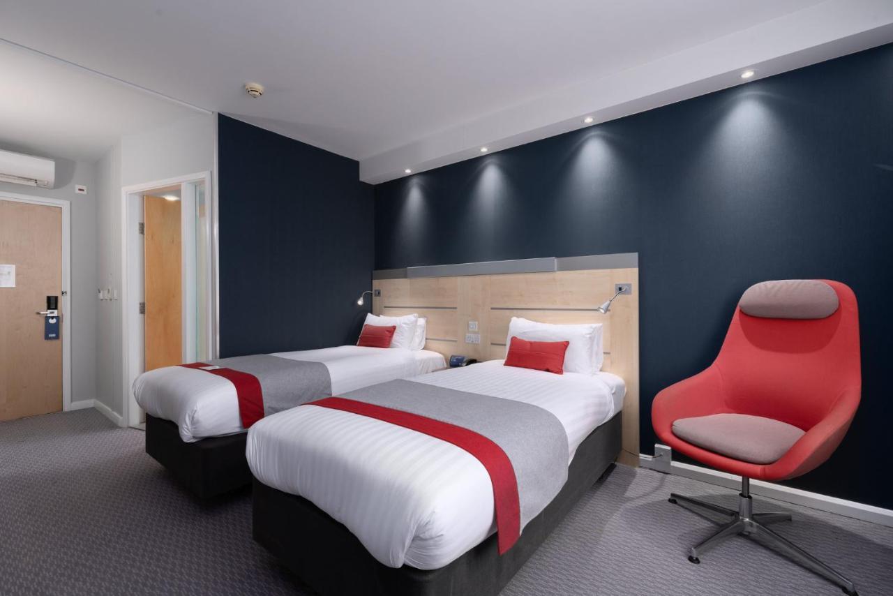 Holiday Inn Express Burnley M65 Jct 10 By Ihg Esterno foto
