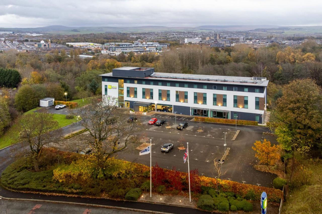 Holiday Inn Express Burnley M65 Jct 10 By Ihg Esterno foto
