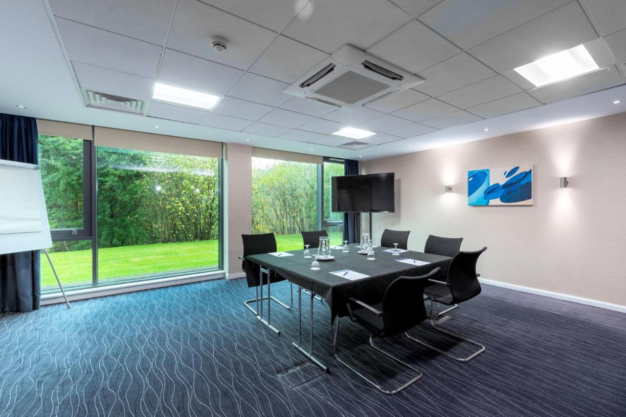 Holiday Inn Express Burnley M65 Jct 10 By Ihg Esterno foto