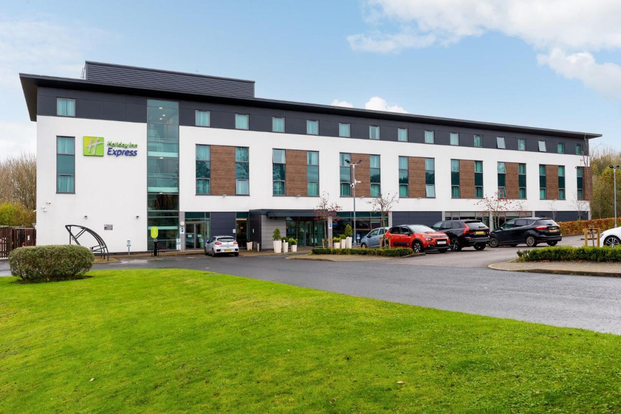 Holiday Inn Express Burnley M65 Jct 10 By Ihg Esterno foto