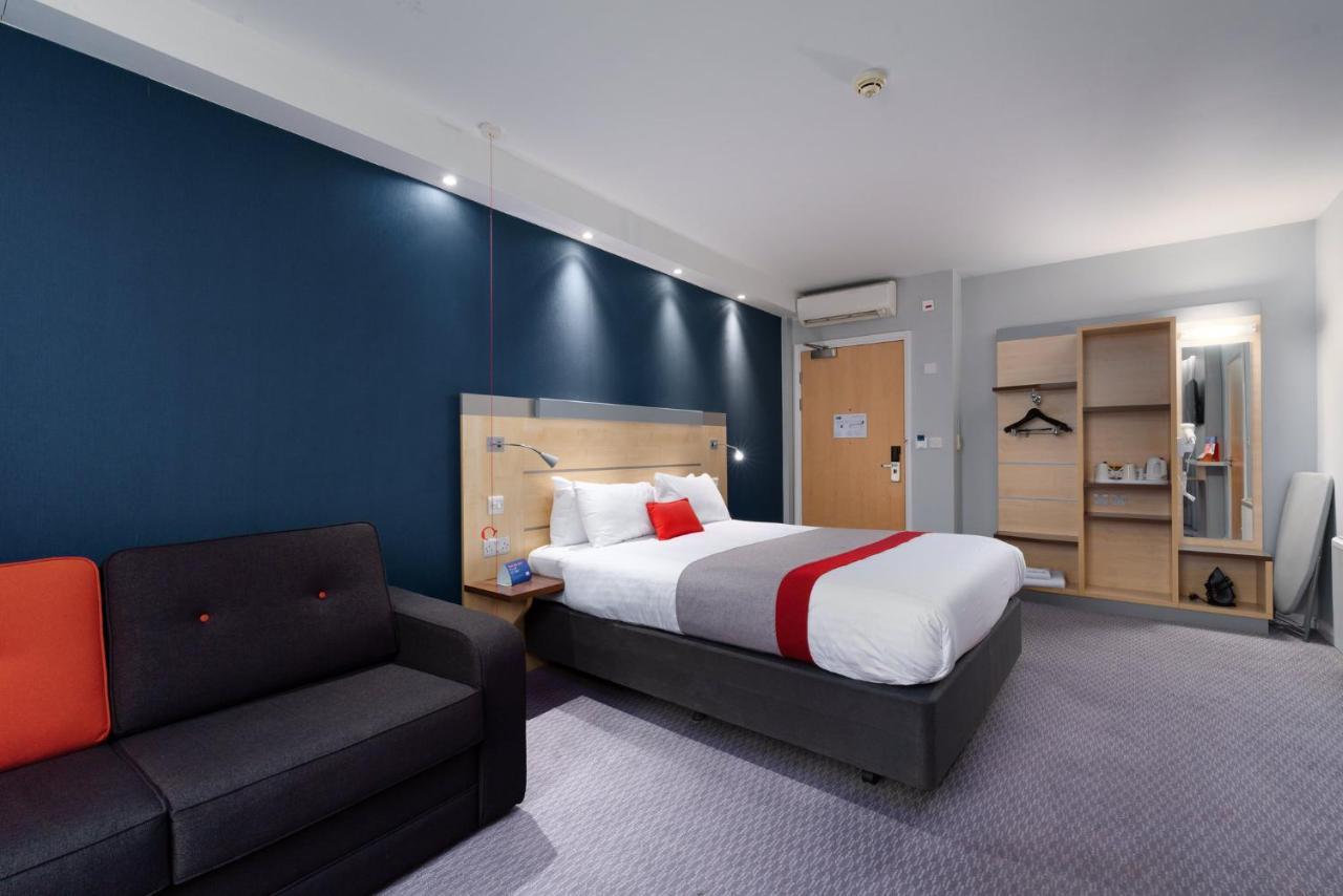 Holiday Inn Express Burnley M65 Jct 10 By Ihg Esterno foto