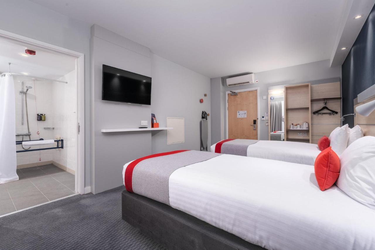 Holiday Inn Express Burnley M65 Jct 10 By Ihg Esterno foto