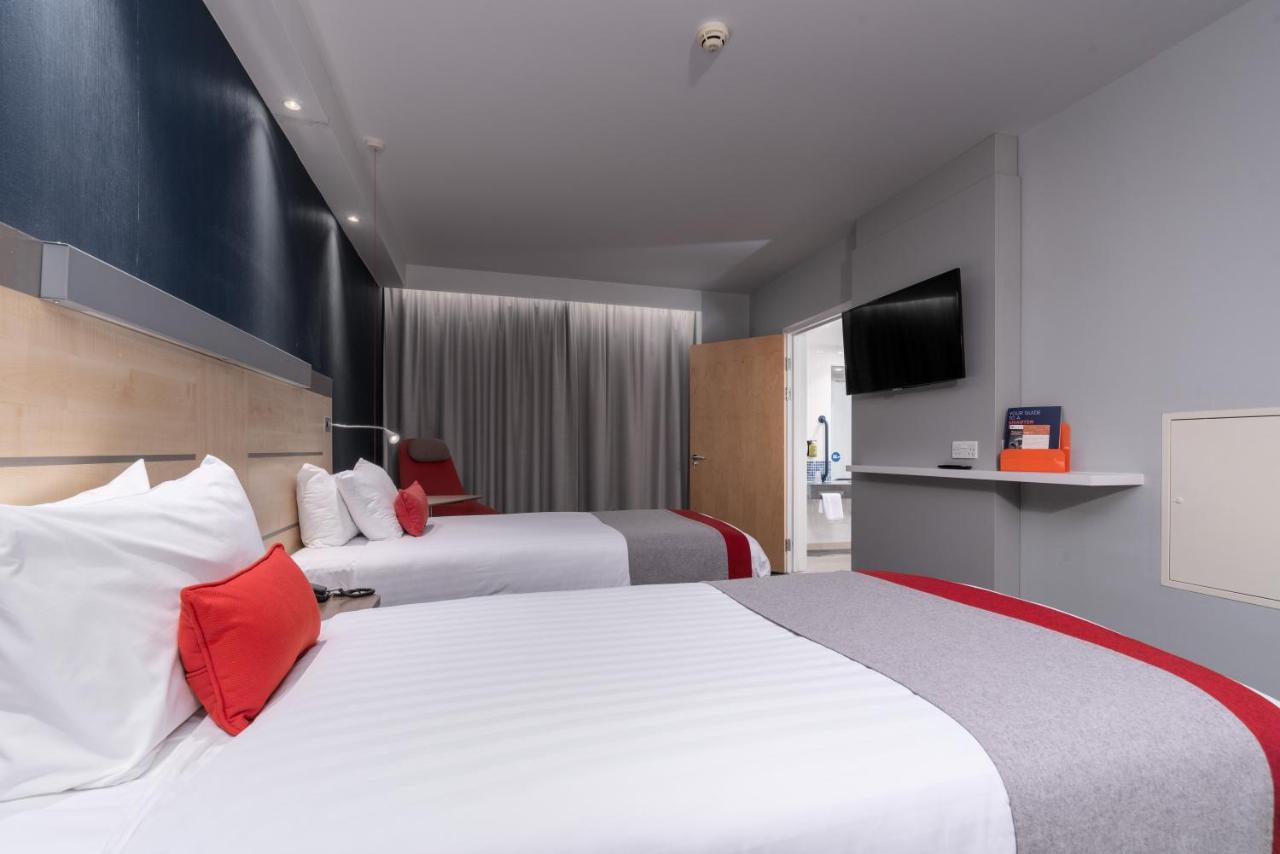 Holiday Inn Express Burnley M65 Jct 10 By Ihg Esterno foto