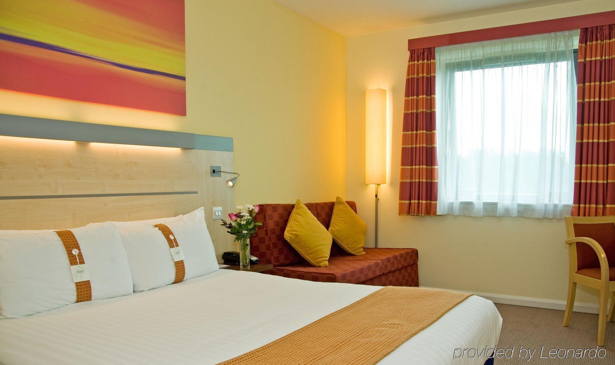 Holiday Inn Express Burnley M65 Jct 10 By Ihg Esterno foto